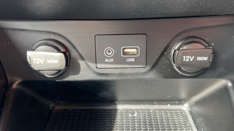 Hyundai Tucson 1.7 CRDi Blue Drive SE 5dr 2WD Diesel Estate